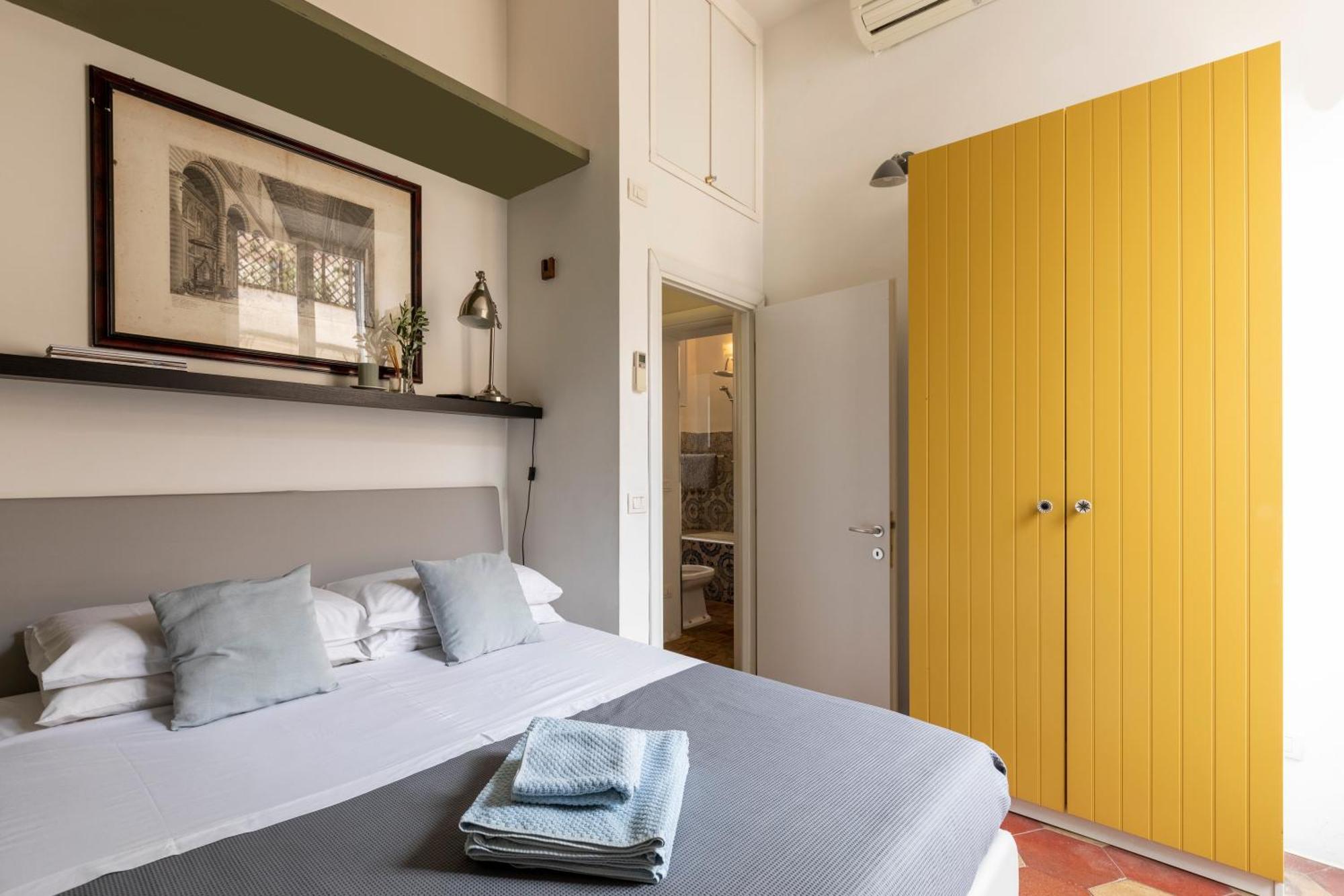 Colosseo Apartment- Heart Of Rione Monti Rome Buitenkant foto